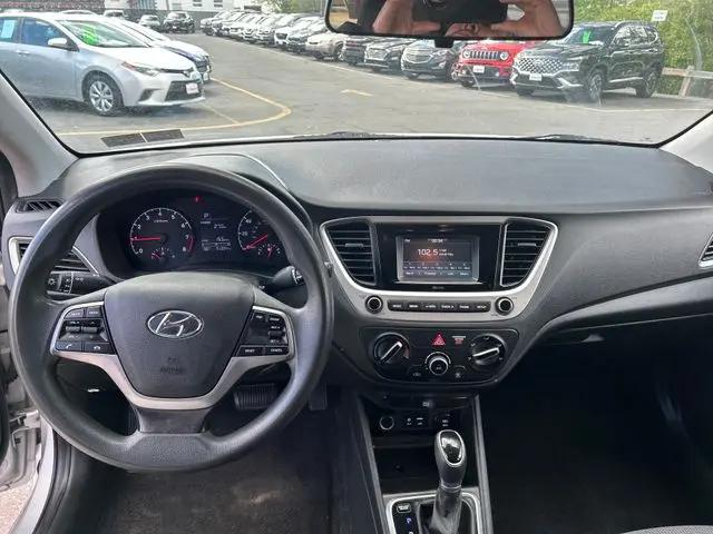 2019 Hyundai Accent SE