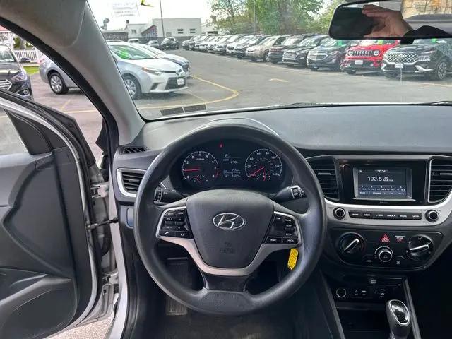 2019 Hyundai Accent SE