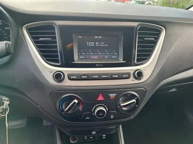 2019 Hyundai Accent SE