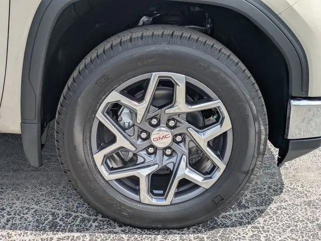 2026 GMC Sierra 1500 Double Cab, Standard Bed, SLE, 4WD