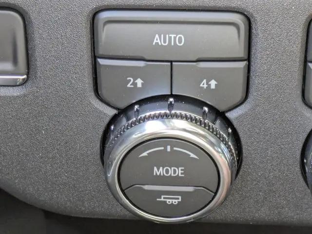 2026 GMC Sierra 1500 Double Cab, Standard Bed, SLE, 4WD