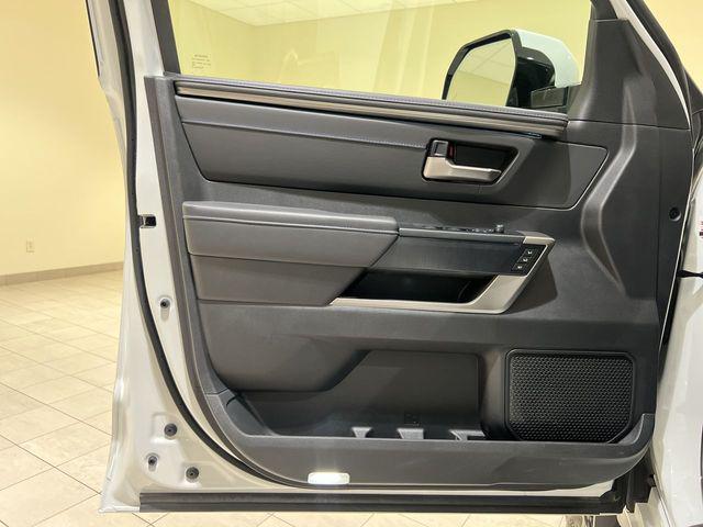 2026 Toyota Tundra Platinum Hybrid CrewMax 5.5' Bed