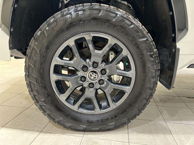 2026 Toyota Tundra Platinum Hybrid CrewMax 5.5' Bed