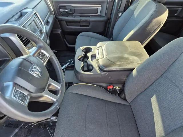 2024 Ram 1500 Classic Warlock Crew Cab 4x4 5'7" Box