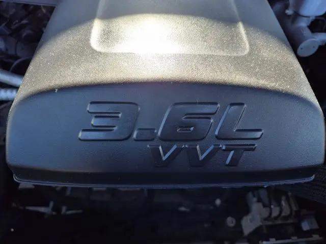 2024 Ram 1500 Classic Warlock Crew Cab 4x4 5'7" Box