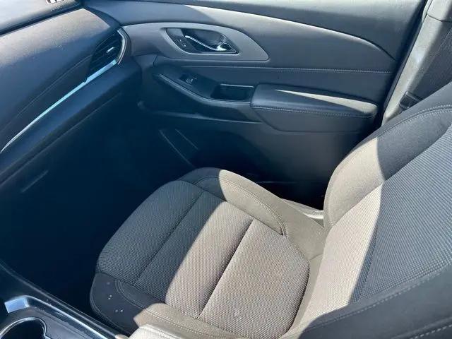 2023 Chevrolet Traverse FWD LT Cloth
