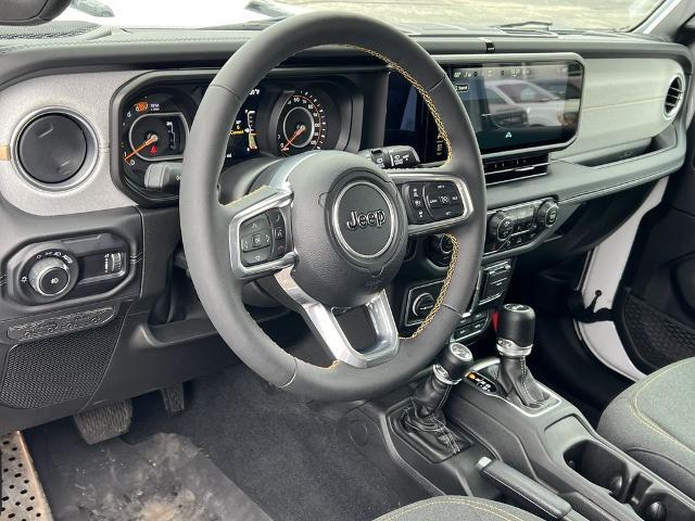 2024 Jeep Wrangler 4-Door Sahara 4x4