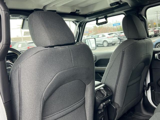 2024 Jeep Wrangler 4-Door Sahara 4x4