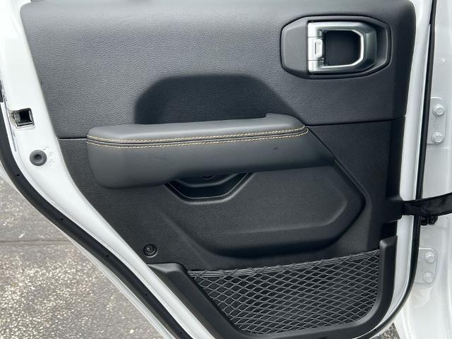 2024 Jeep Wrangler 4-Door Sahara 4x4