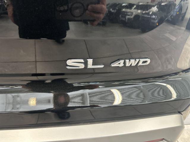 2025 Nissan Pathfinder SL 4WD
