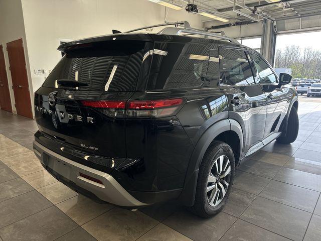 2025 Nissan Pathfinder SL 4WD
