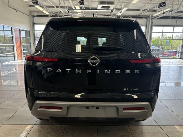 2025 Nissan Pathfinder SL 4WD
