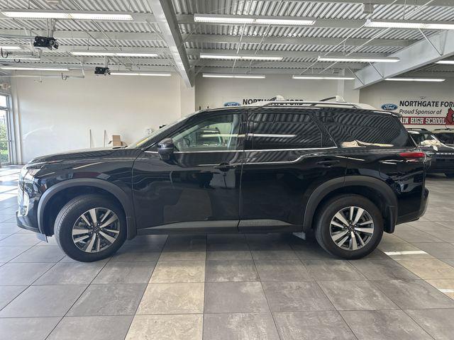 2025 Nissan Pathfinder SL 4WD