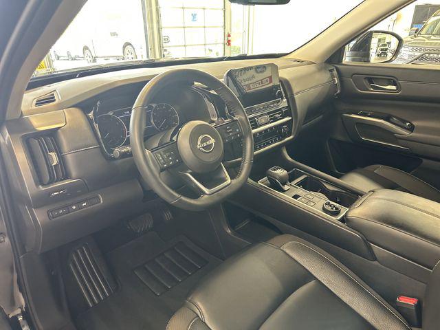 2025 Nissan Pathfinder SL 4WD