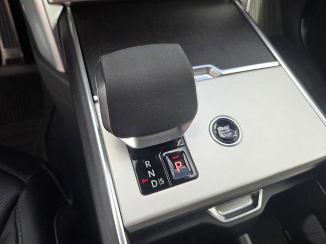 2026 Land Rover Range Rover P400 SE