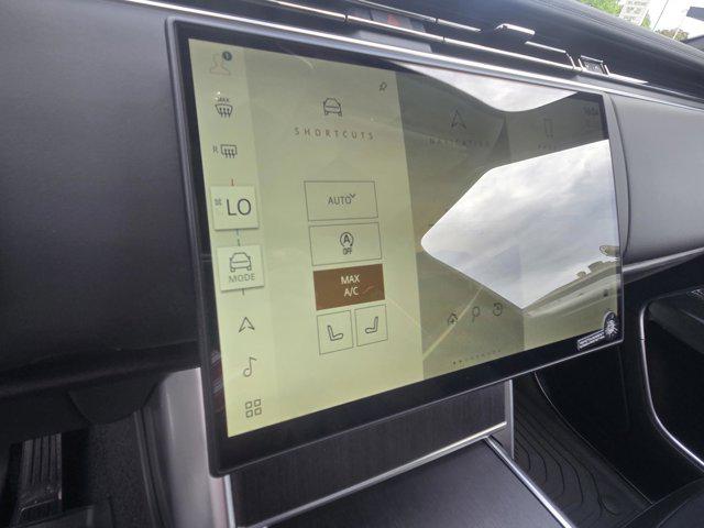 2026 Land Rover Range Rover P400 SE