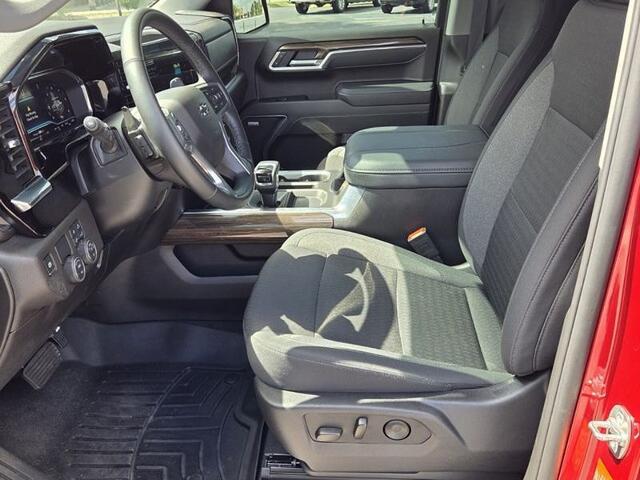 2025 Chevrolet Silverado 1500 2WD Crew Cab Short Bed RST