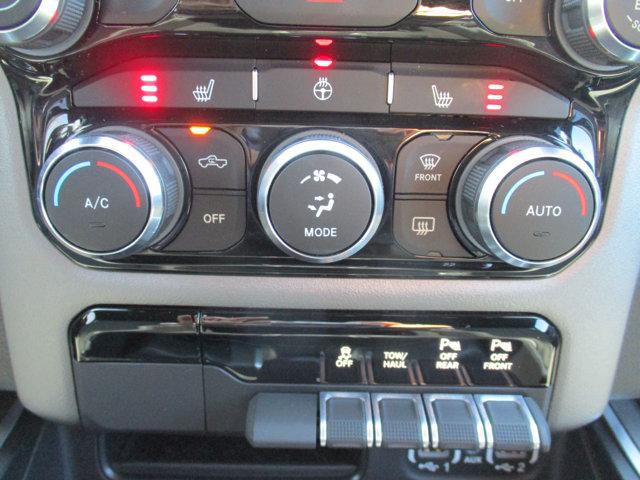 2022 Ram 1500 Big Horn Crew Cab 4x4 5'7" Box