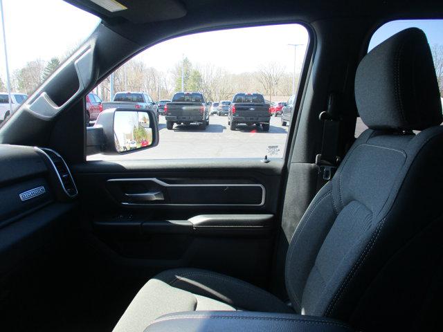 2022 Ram 1500 Big Horn Crew Cab 4x4 5'7" Box