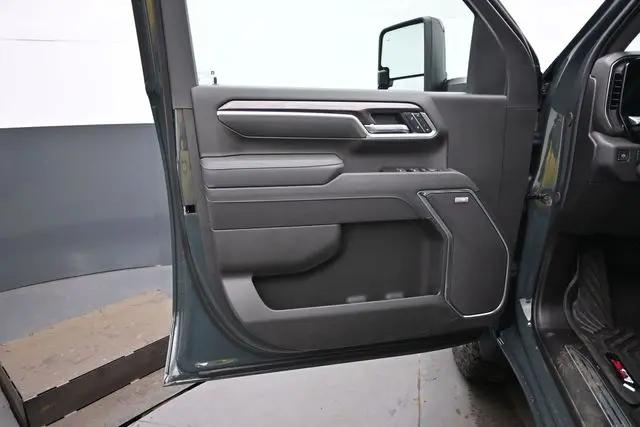 2026 Chevrolet Silverado 3500HD Crew Cab, Standard Bed, LTZ, 4WD