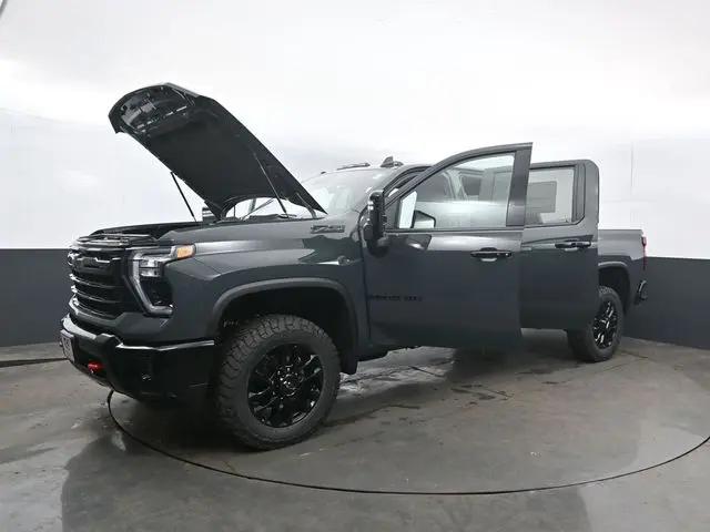 2026 Chevrolet Silverado 3500HD Crew Cab, Standard Bed, LTZ, 4WD