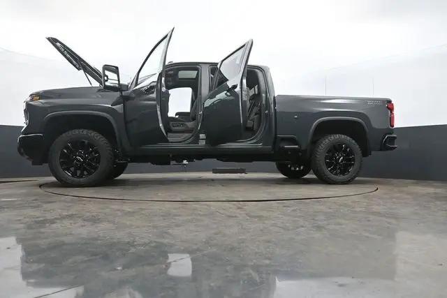 2026 Chevrolet Silverado 3500HD Crew Cab, Standard Bed, LTZ, 4WD
