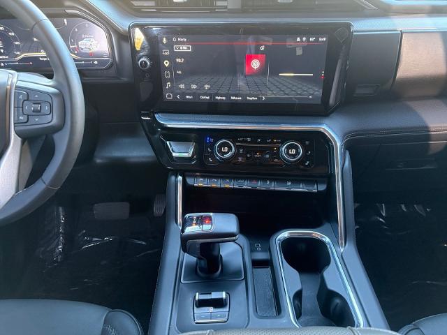 2025 GMC Sierra 1500 2WD Crew Cab Short Box Denali