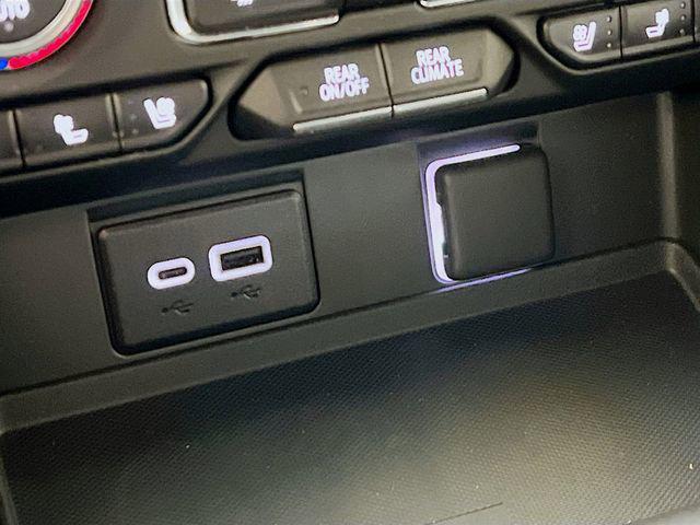 2024 GMC Yukon 4WD AT4