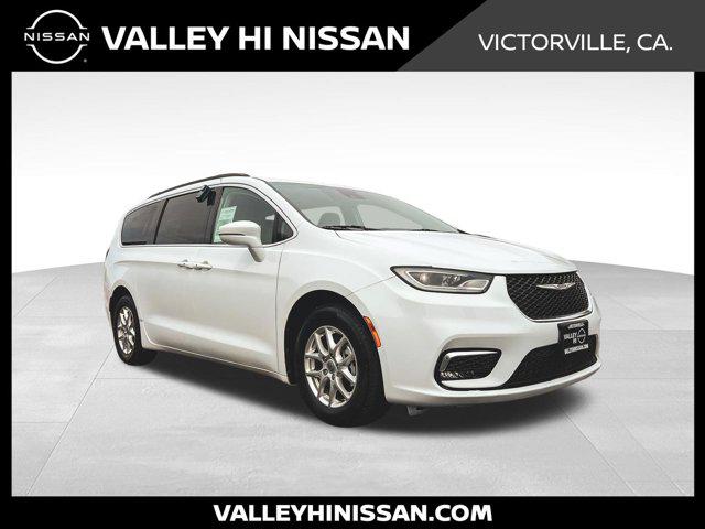 2022 Chrysler Pacifica Touring L for sale in Victorville, CA