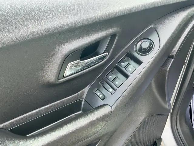 2021 Chevrolet Trax AWD LT