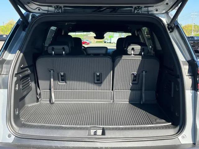 2026 GMC Acadia Elevation FWD