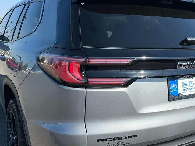 2026 GMC Acadia Elevation FWD