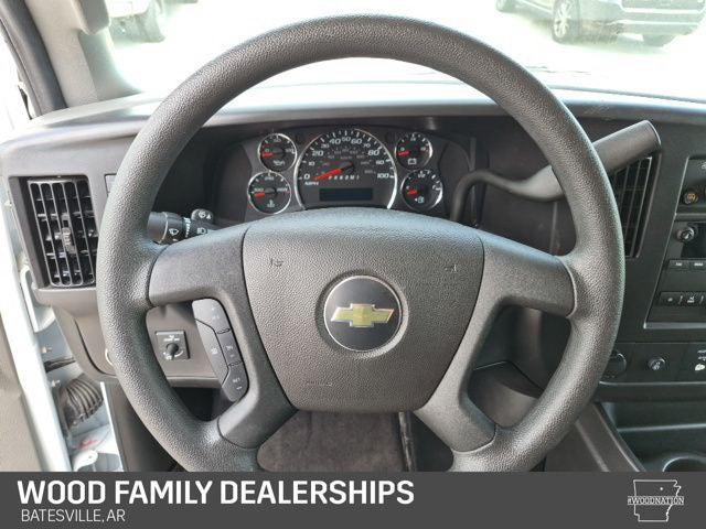 2025 Chevrolet Express Passenger RWD 3500 Extended Wheelbase LT