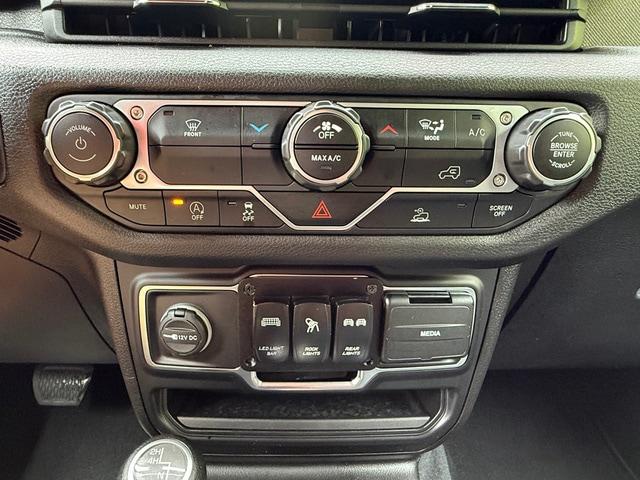 2024 Jeep Wrangler 4-Door Sport 4x4