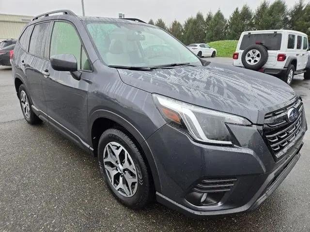 2023 Subaru Forester Premium