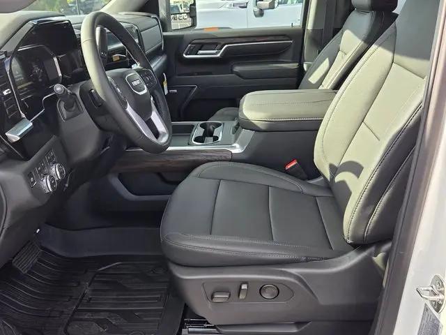 2026 GMC Sierra 3500HD Crew Cab, Long Bed, SLT Dual Rear Wheel, 4WD