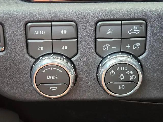 2026 GMC Sierra 3500HD Crew Cab, Long Bed, SLT Dual Rear Wheel, 4WD