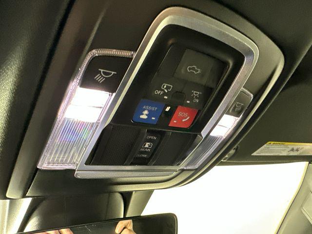 2022 Ram 1500 Limited Crew Cab 4x4 5'7" Box