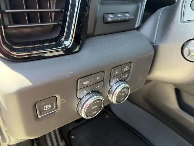 2026 GMC Sierra 1500 Crew Cab, Short Bed, AT4, 4WD