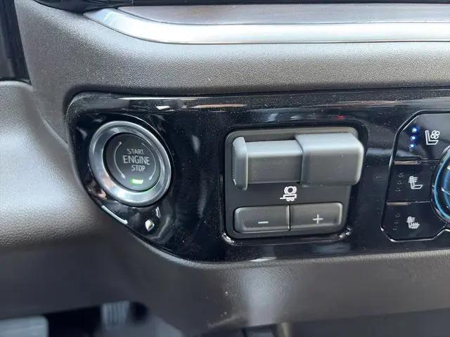 2026 GMC Sierra 1500 Crew Cab, Short Bed, SLT, 4WD