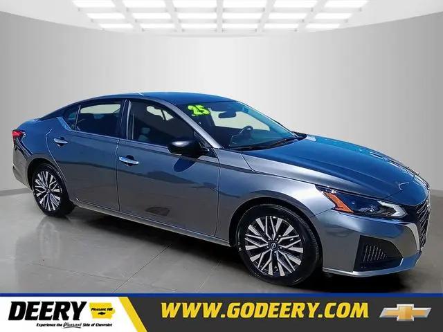 2025 Nissan Altima SV FWD for sale in Pleasent Hill, IA
