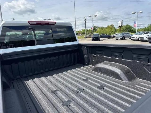 2026 GMC Sierra 2500HD Crew Cab, Standard Bed, AT4, 4WD
