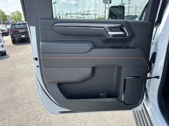 2026 GMC Sierra 2500HD Crew Cab, Standard Bed, AT4, 4WD