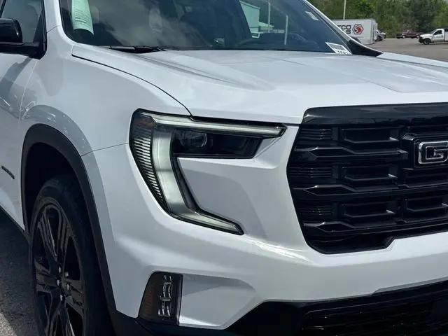 2026 GMC Acadia Elevation FWD