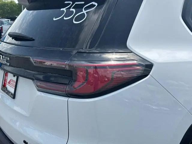 2026 GMC Acadia Elevation FWD