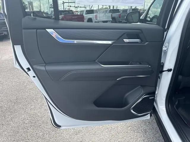 2026 GMC Acadia Elevation FWD