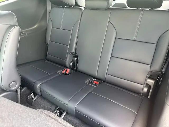 2026 GMC Acadia Elevation FWD