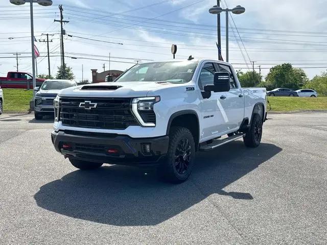 2026 Chevrolet Silverado 2500HD Crew Cab, Standard Bed, LT, 4WD