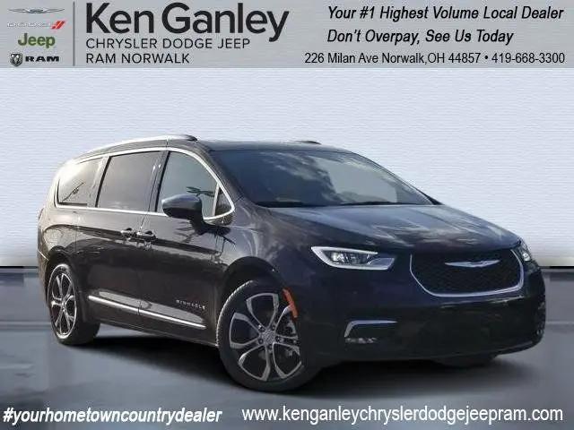 2026 Chrysler Pacifica Pinnacle for sale in Norwalk, OH
