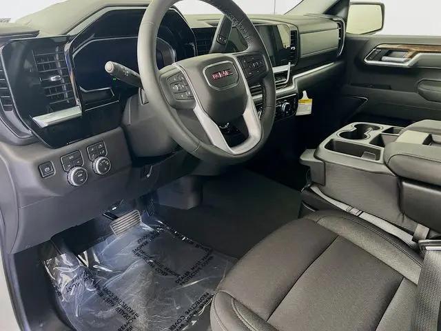 2026 GMC Sierra 1500 Crew Cab, Short Bed, SLE, 4WD